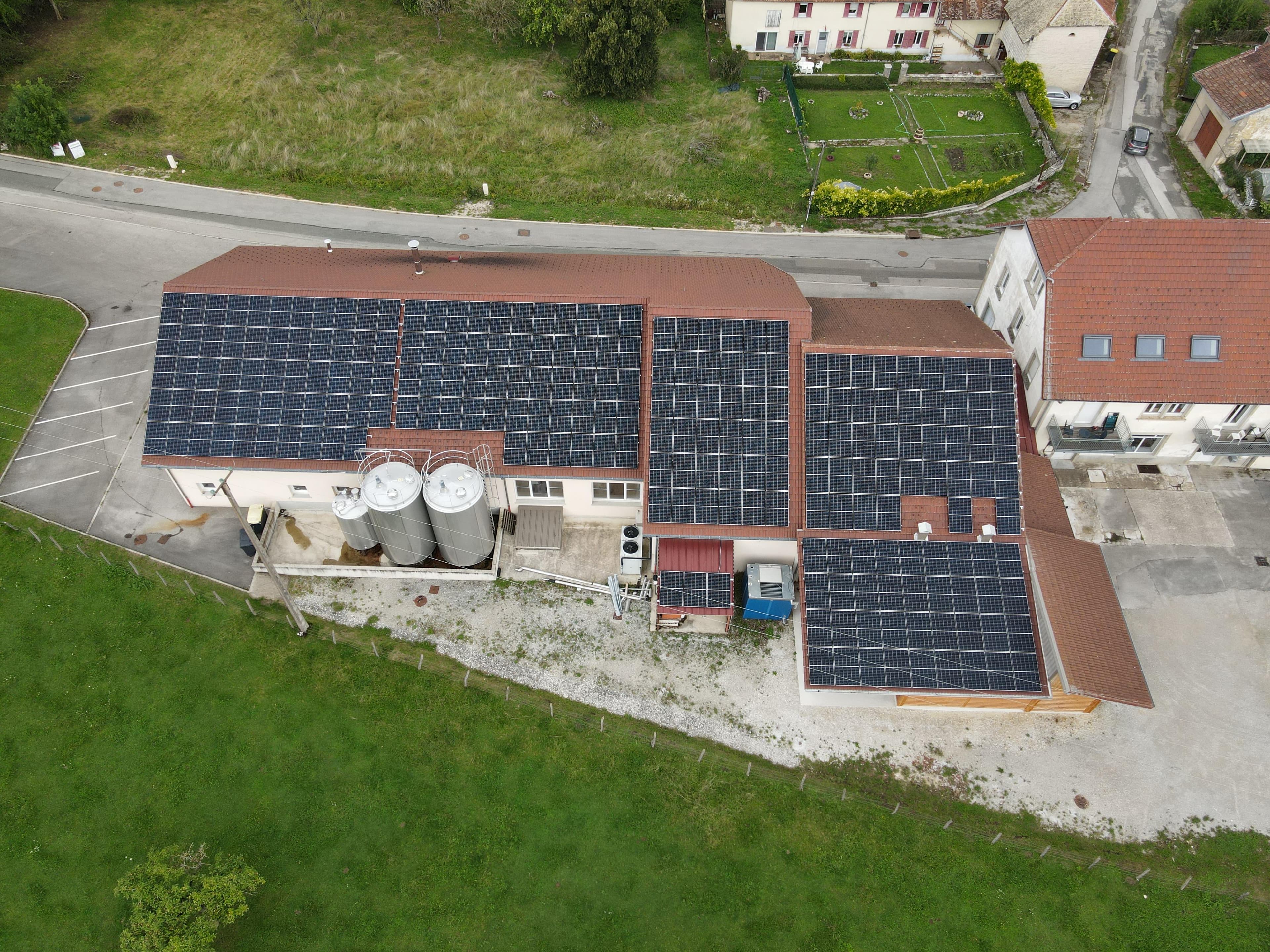 Installation photovoltaïque de 99.44 kWc à Lavans-Vuillafans (25)