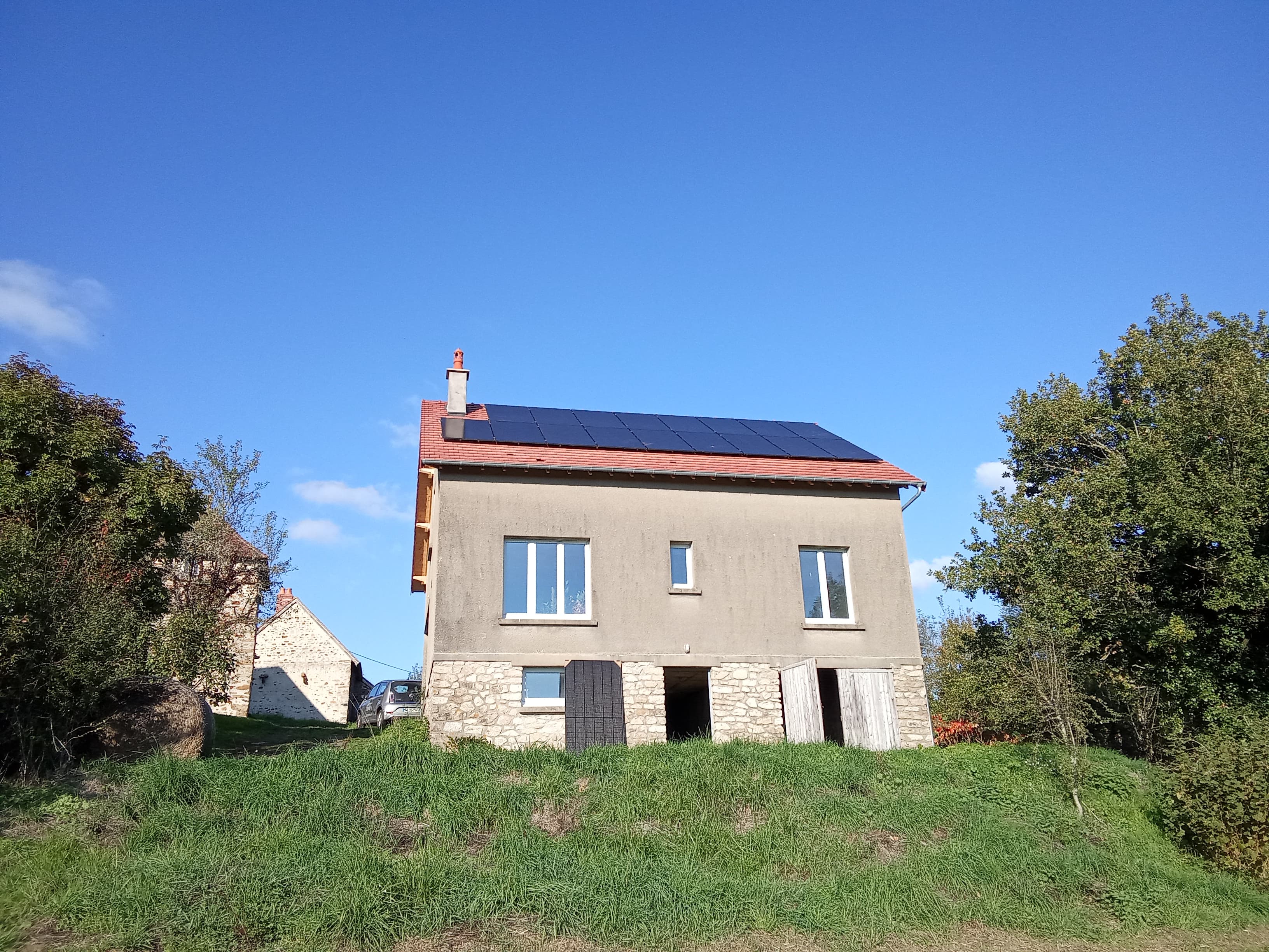 Installation photovoltaïque de 10.2 kWc à La Celle-Dunoise (23)